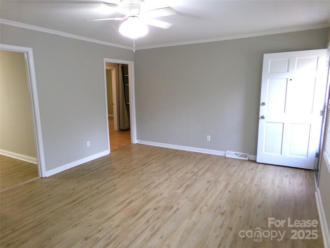 Photo - 716 Brown Ave