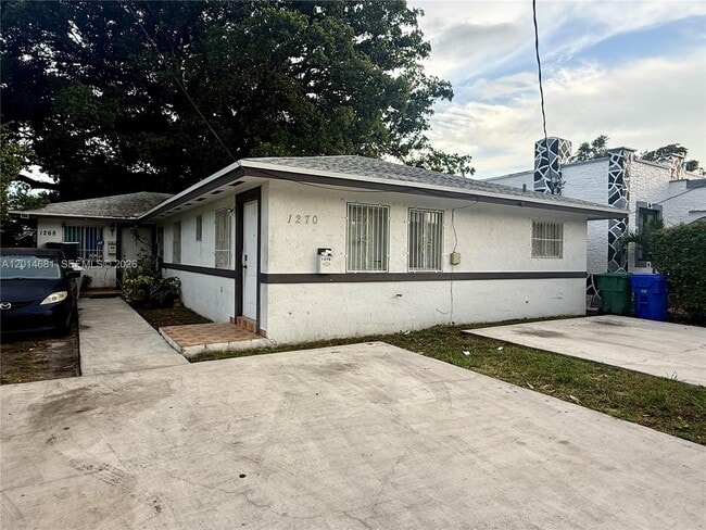 Photo - 1270 NW 39th St Unit 1270