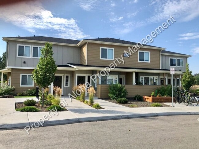 Building Photo - 3526 E Grand Forest Dr