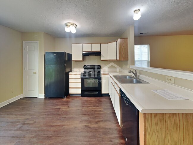 Photo - 10917 Snowdrop Way