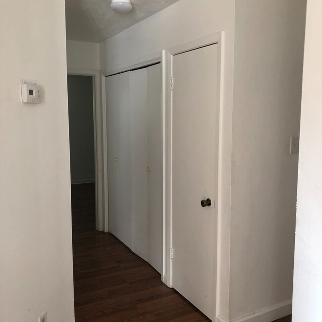 Photo - CUTE TWO BEDROOM ONE BATH DUPLEX ON SHUTTLE ROUTE