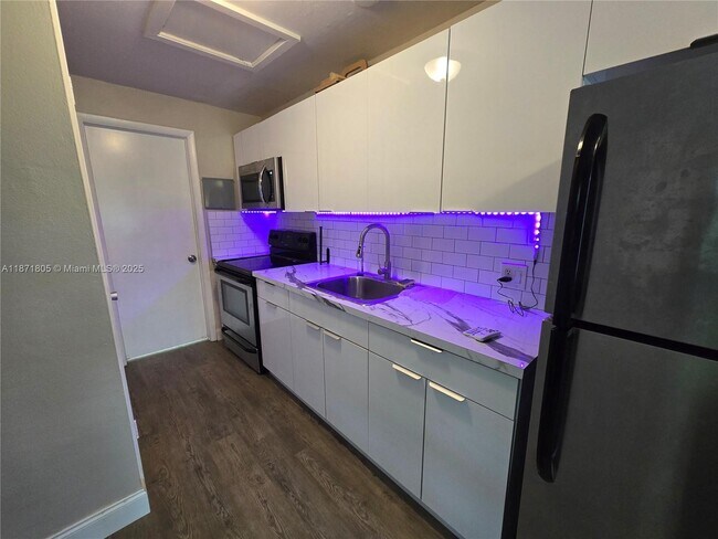 Photo - 6317 SW 18th St Unit 2