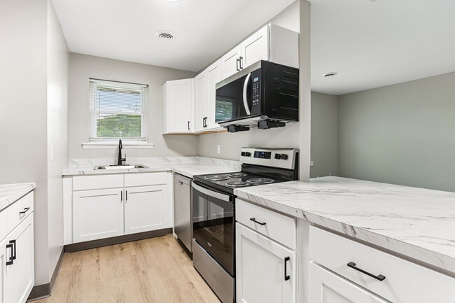 Building Photo - Brookbend Apartments