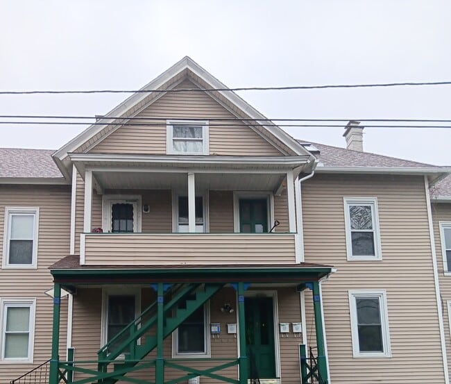 Photo - 2 Prospect Ct Apartments Unit 4 family