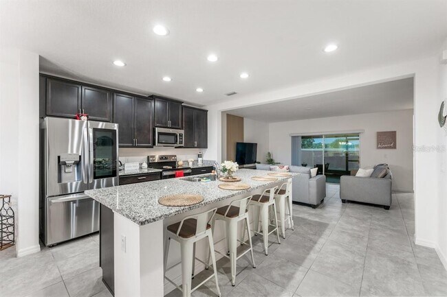 Photo - 145 Claire Ln