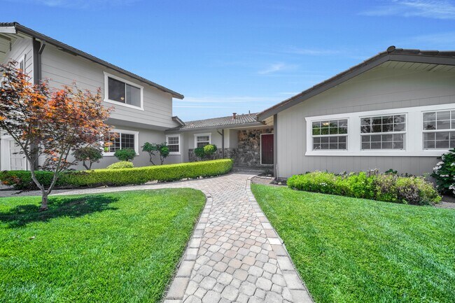 601 Cherry Ct