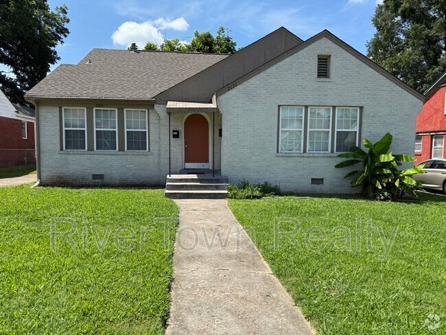 Building Photo - 2171 Albany Ave Rental