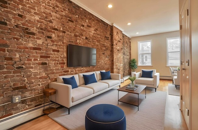 Building Photo - 273 Webster Ave