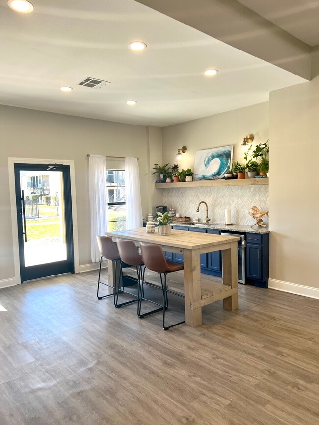 Edgewater Pointe