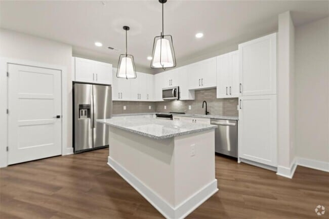 Building Photo - 2648 Sandy Plains Rd Unit 420 Rental