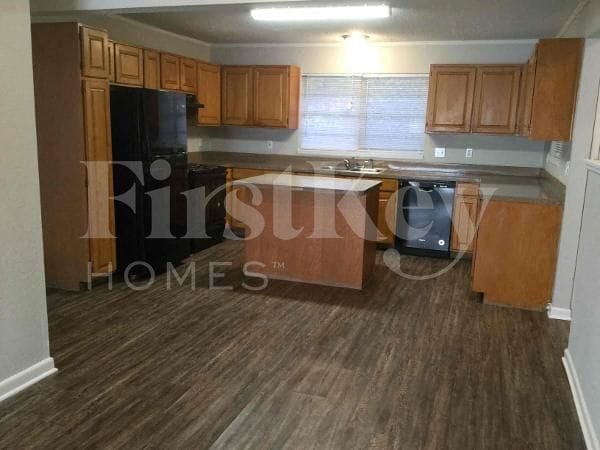 Photo - 7000 Meadowbrook Dr