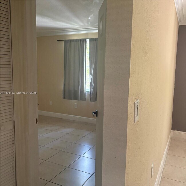 Photo - 17255 SW 95th Ave Unit 213