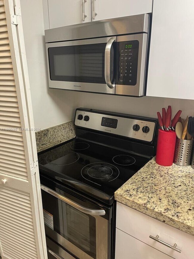 Photo - 100 Lakeview Dr Unidad 207