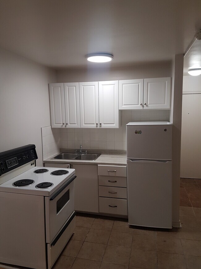 Photo - Beautiful studio available for rent Unit 7