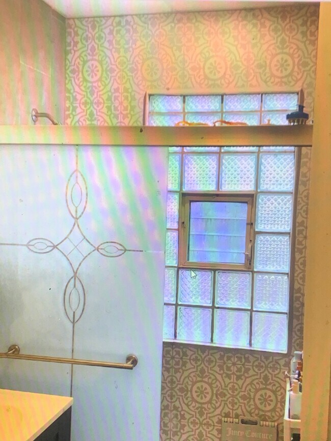 Photo - 2965 N Maryland Ave