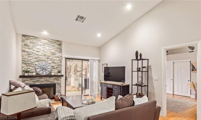 Photo - 2840 Blue Bonnet Dr Unit 0