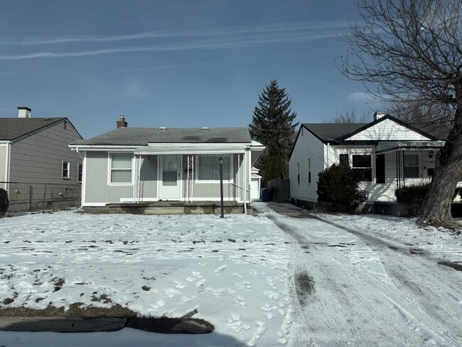 Building Photo - 3 Bedroom Ranch in Warren.