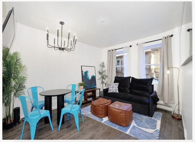 Photo - 425 W 36th St. Unidad ID1438794P