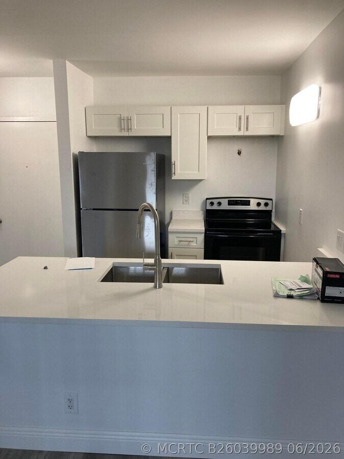 Photo - 2501 Riverside Dr Unit 303-a