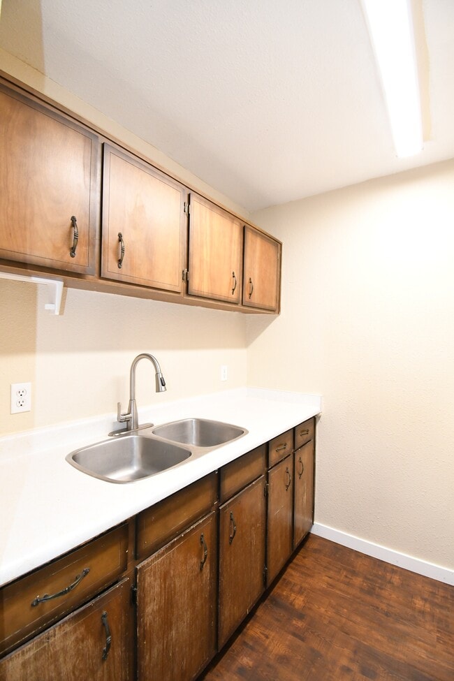 Photo - 4280 Quentin Ave Unit 304