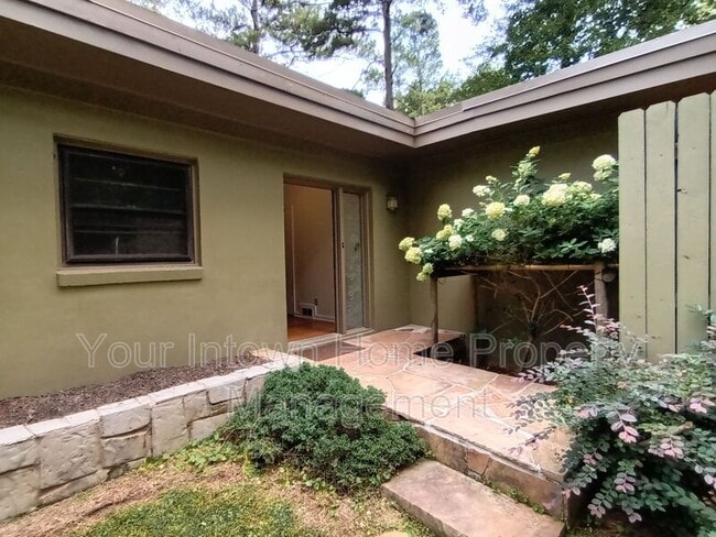 Photo - 1876 Mason Mill Rd