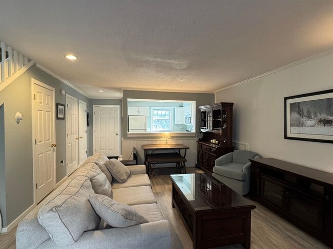 Photo - 158 Riverside Townhouses Rd Unit 7
