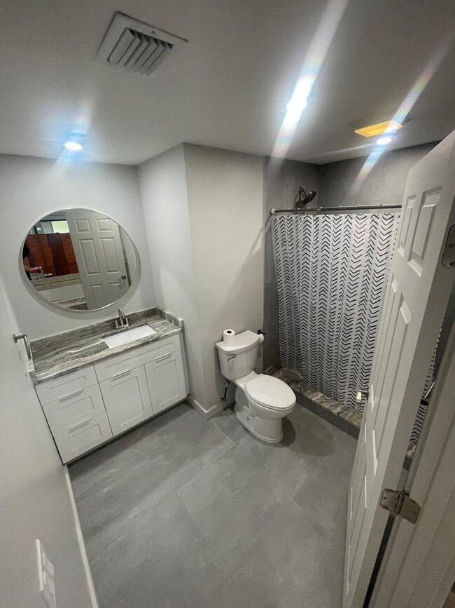 Photo - 3100 Dc Country Club Blvd Unit #201 GREAT ALL UPDATED