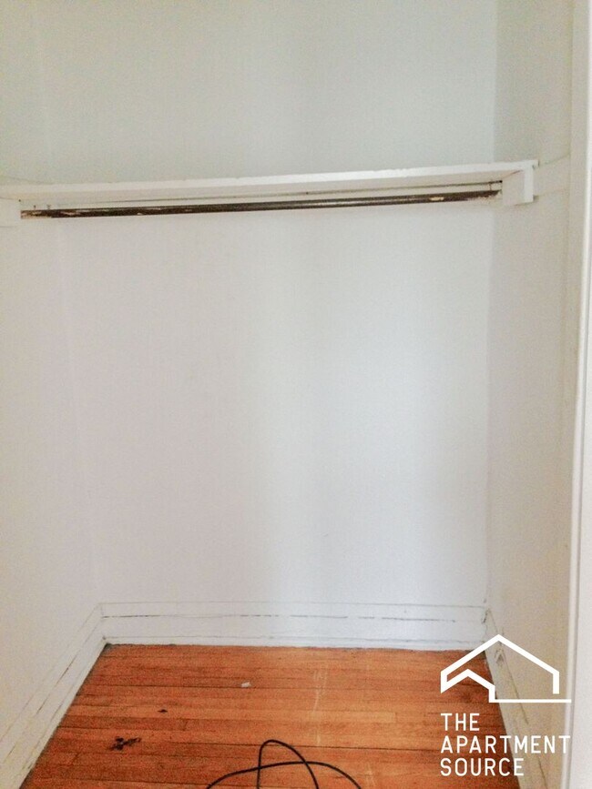 Photo - 1948 W Wilson Ave Unit 1U