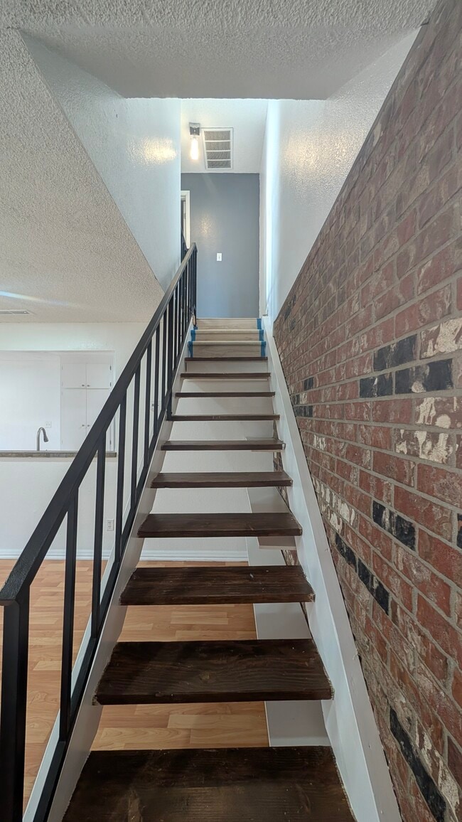 Photo - 2125 S Division Ave Unit 2125 S Division Ave