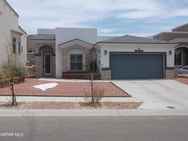 Building Photo - 7836 Enchanted View Dr