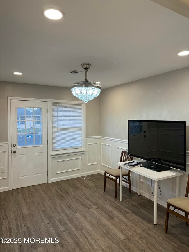 Photo - 144B Farrington Ct