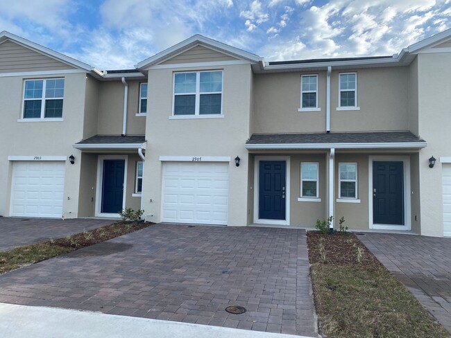 3 Bedroom 2.5 Bath Townhouse in Harmony We... - 3 Bedroom 2.5 Bath Townhouse in Harmony We...