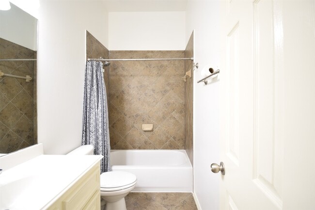 Photo - 1511 Eden Meadows Dr