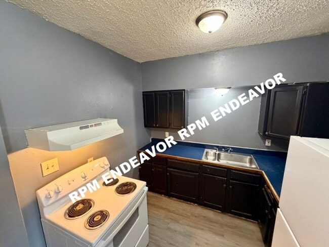 1407-1407 Rowan Ave Unit 1405 Rowan Ave #A
