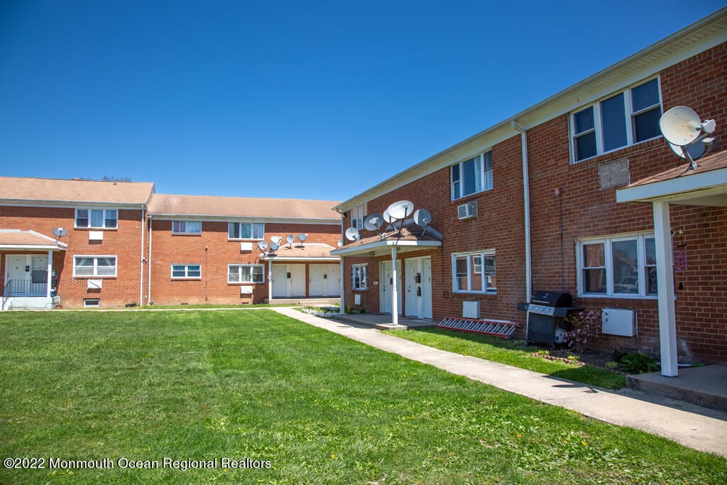 Photo - 65 Steiner Ave Unit Apt 11