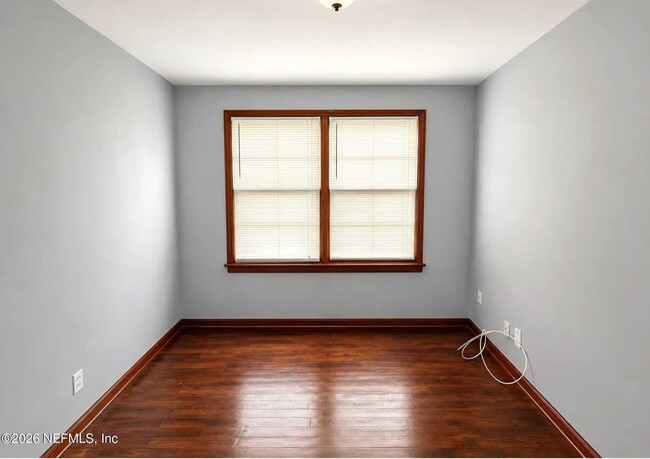 Photo - 2979 W 16th St