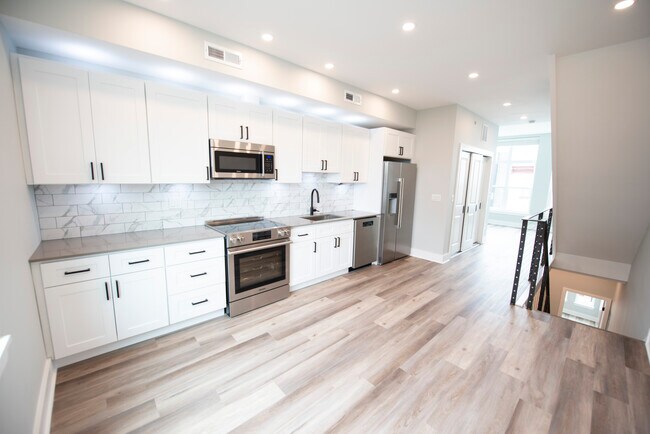 Photo - 1255 N 24th St