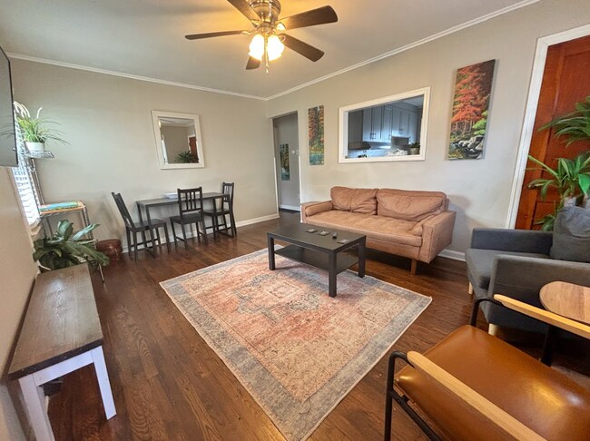 Photo - 2713 Homecroft Dr