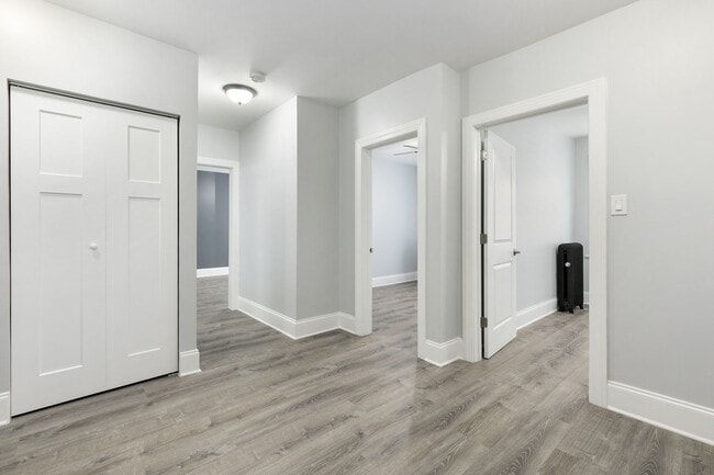 Photo - 1611 W Juneway Ter Unit 2E