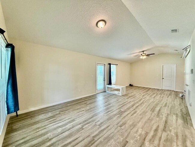 Photo - 2904 E Columbus Dr