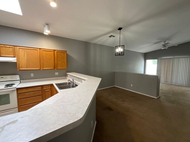 Photo - 951 S Tucana Ln
