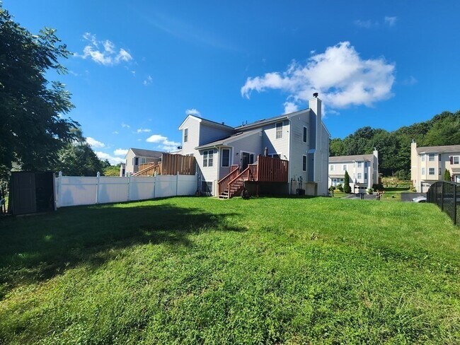 Photo - 30 Nutmeg Dr