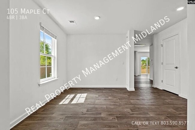 Photo - 105 Maple Ct