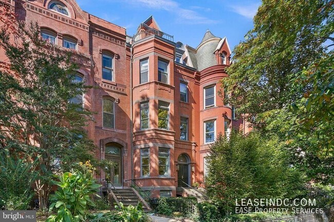 Building Photo - 1330 Vermont Ave NW Unit #3