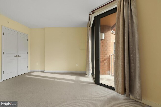 616 E St NW Unit 1005