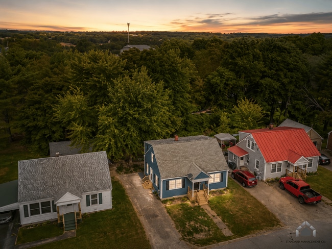 Photo - Spacious 3-Bedroom, 2-Bathroom Home – Heat Included!!!