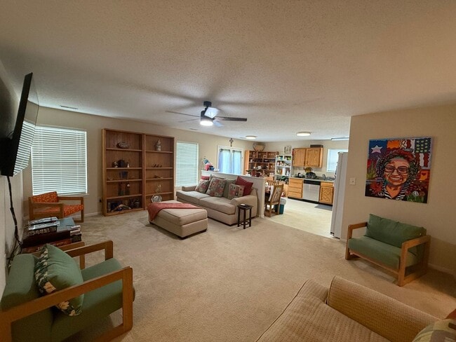 Photo - Beautiful 3-Bedroom Home for Rent in Bloomington, IN