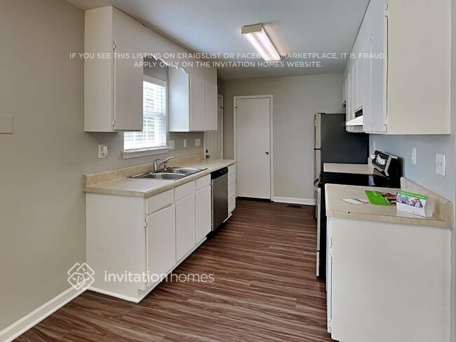 1921 Allen St