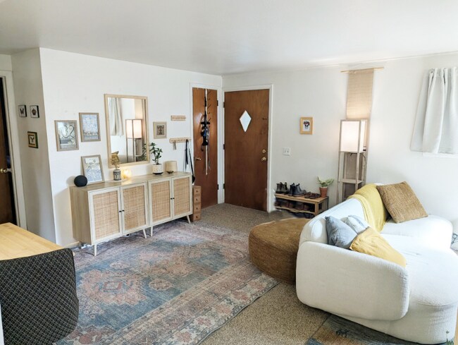 Photo - 1117 Remington St Unit B