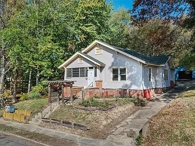 Exterior of the home - 715 Douglas St